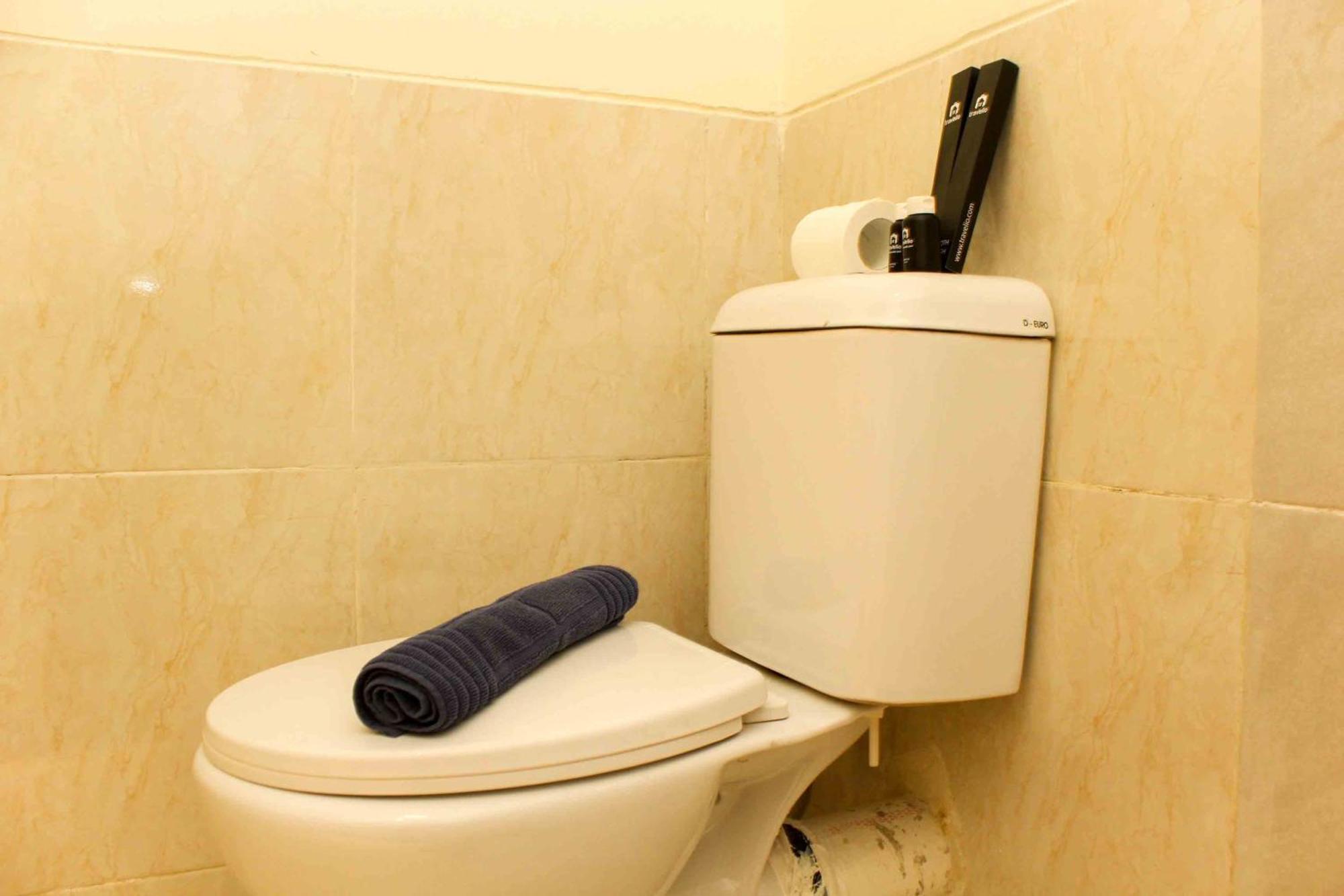Apartemen Comfortable And Spacious 2br At Meikarta By Travelio