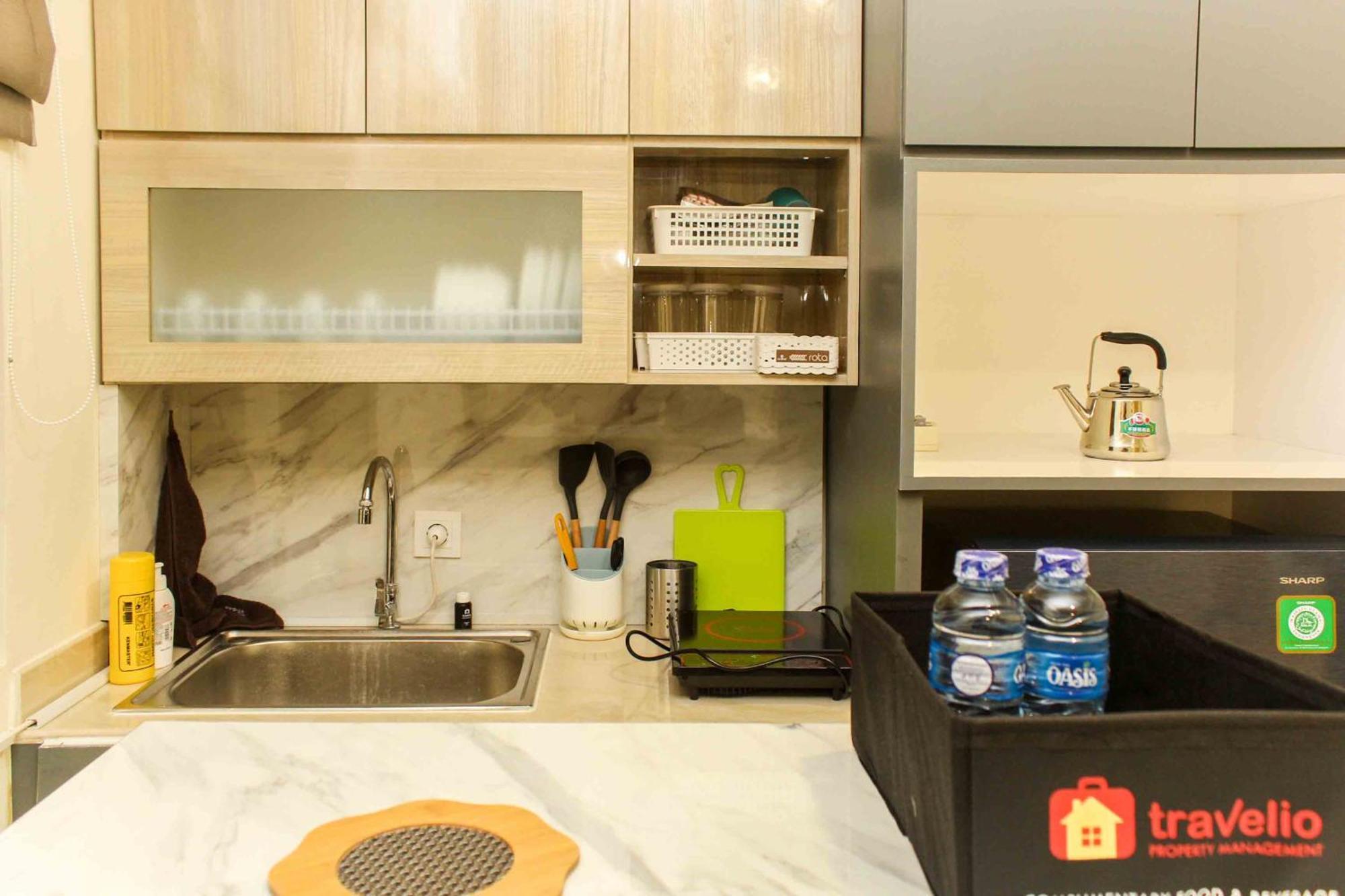 Comfortable And Spacious 2br At Meikarta By Travelio Apartemen Bekasi